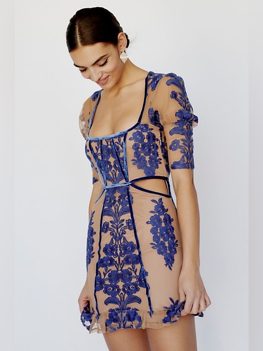 For love and lemons lace sheer mesh fall dress Temecula nude blue mini nwt large